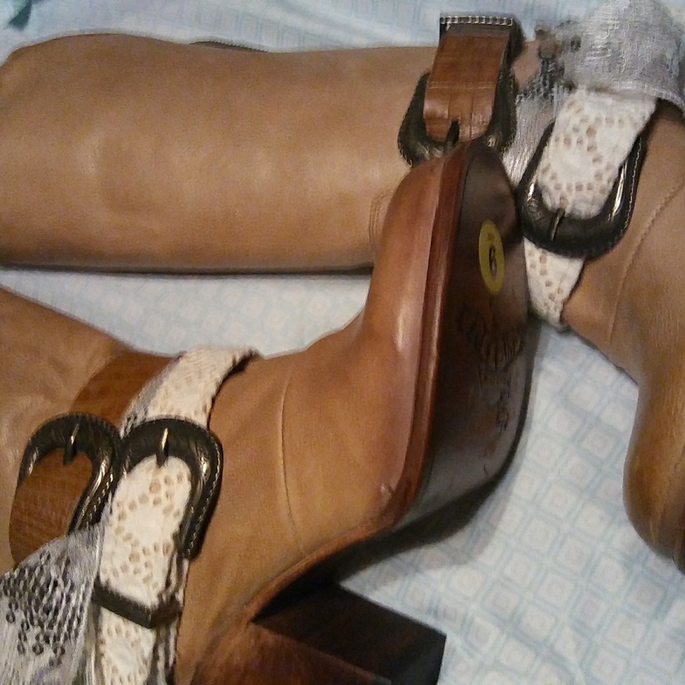 Freebird bae boots